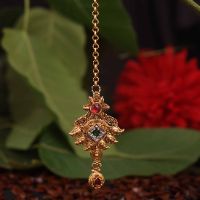 Royal Antique Red & Green